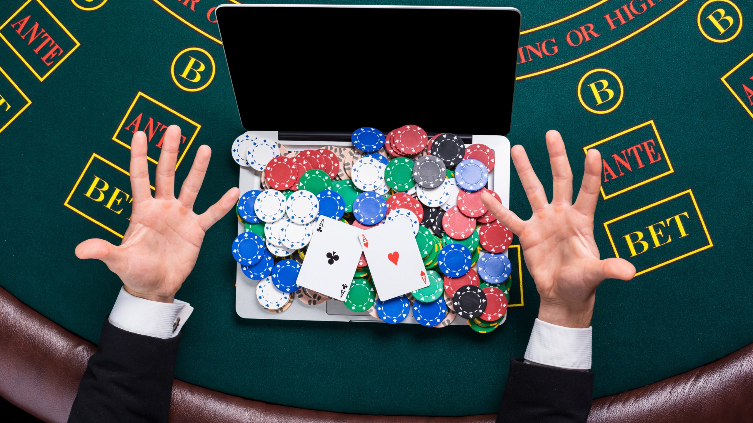 The Pros and Cons of Playing at No Account Casinos